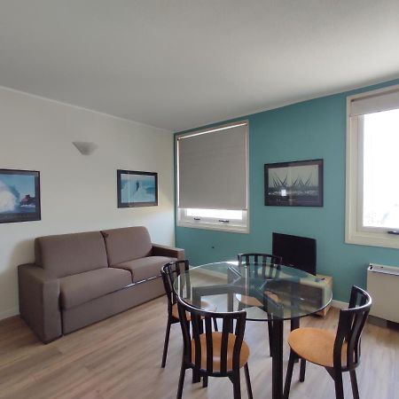 Genova Business Homes Екстериор снимка