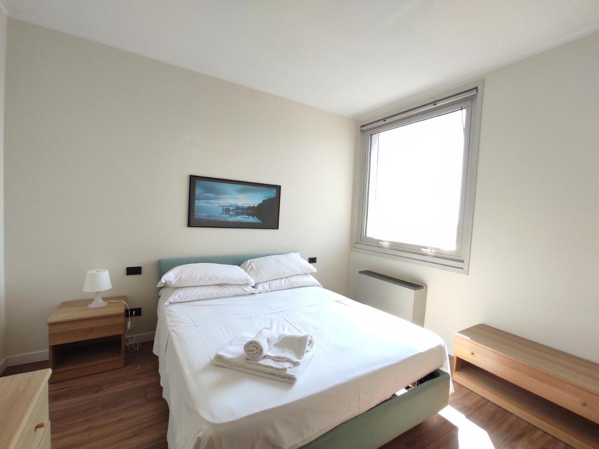 Genova Business Homes Екстериор снимка