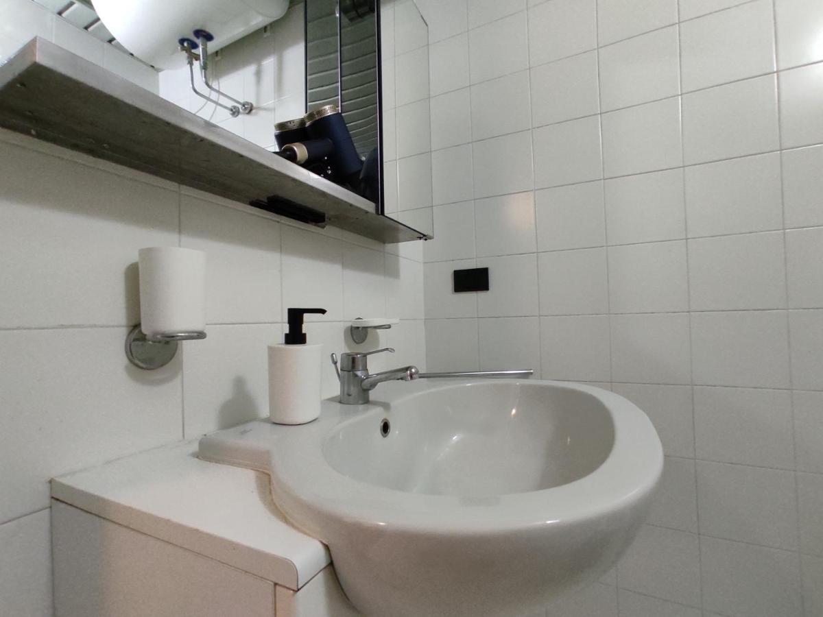 Genova Business Homes Екстериор снимка