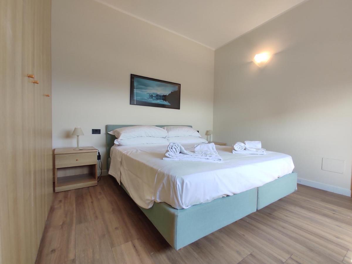 Genova Business Homes Екстериор снимка